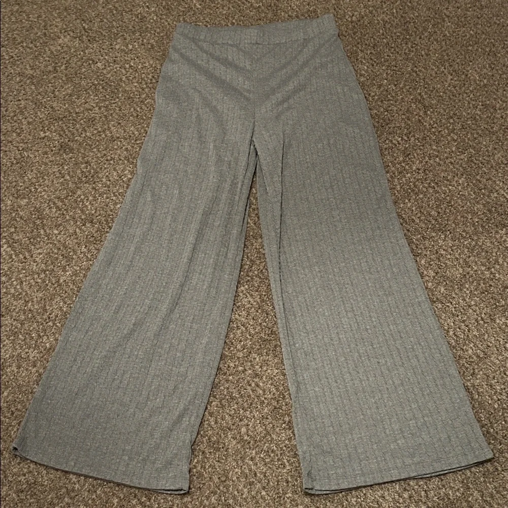 Counterparts Heather Gray Ribbed Sweater and pants set